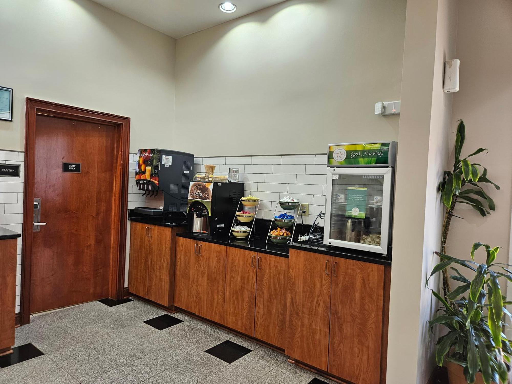 Quality Inn&Suites Greenville I-65 Extérieur photo