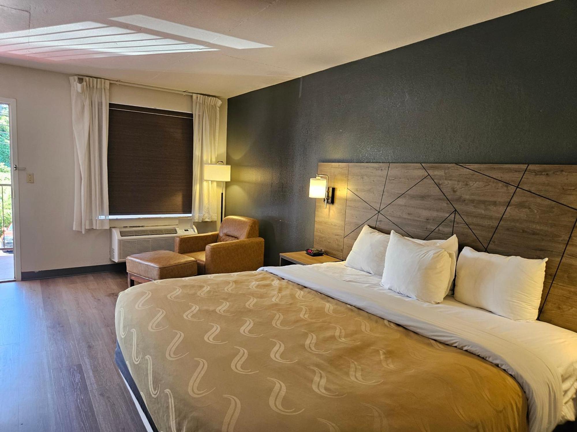 Quality Inn&Suites Greenville I-65 Extérieur photo