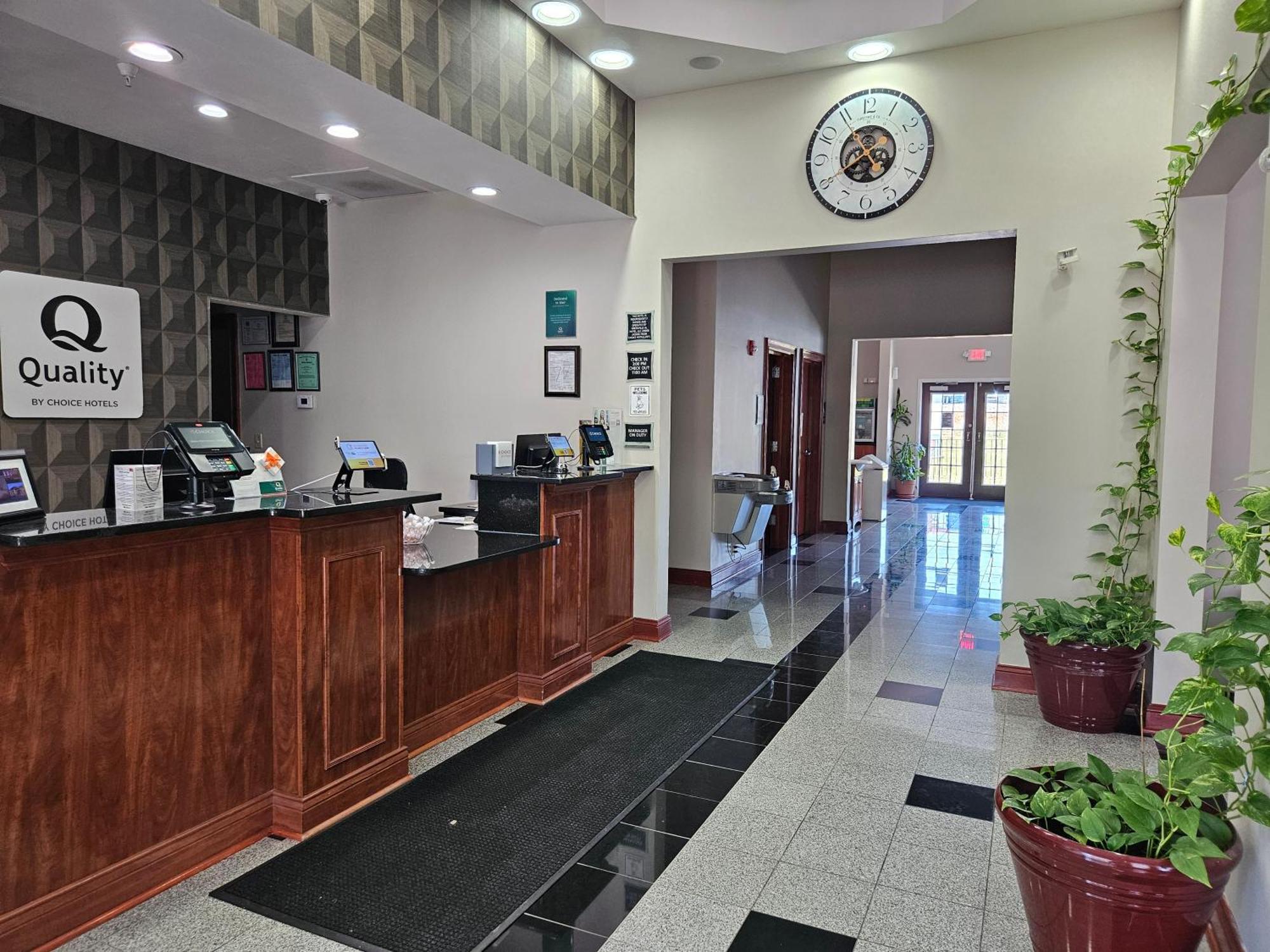 Quality Inn&Suites Greenville I-65 Extérieur photo